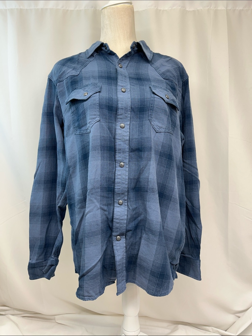 BR Blue Ranchwear Blue Plaid Snap Front Button Down Shirt Size Medium